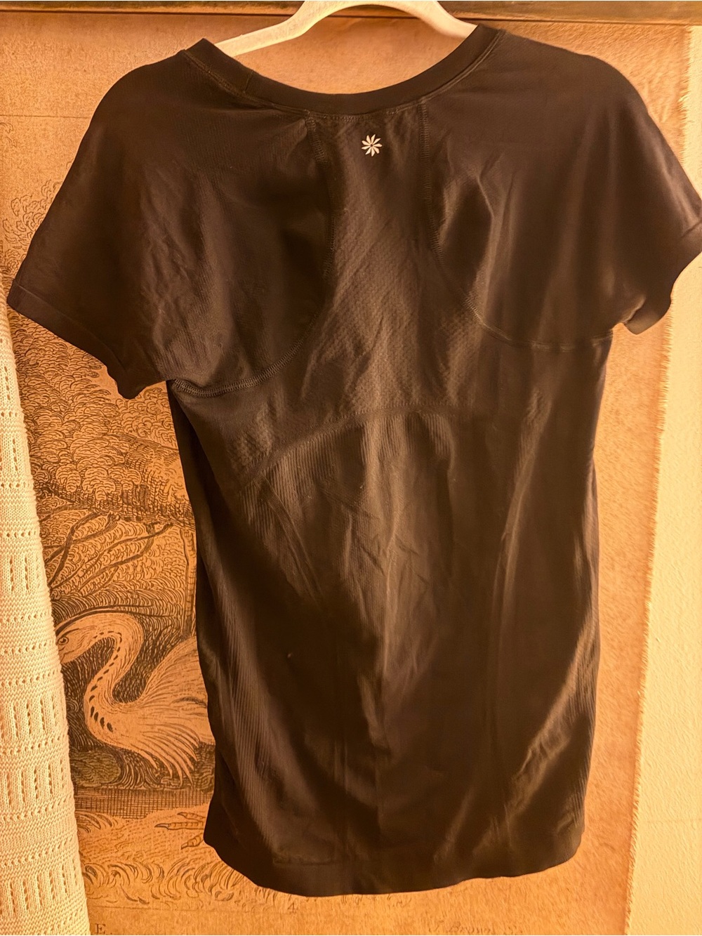 * Athleta Momentum Black Women's Short-Sleeve Tee SZ Medium * - Picture 8 of 9